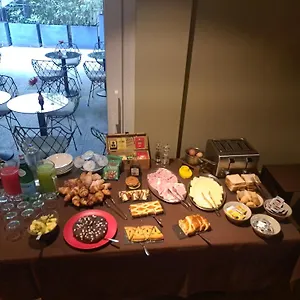 莱尼亚诺bhl精品客房旅馆 招待所